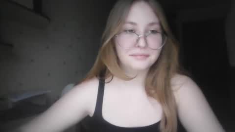 Veronica online show from December 15, 1:54 pm
