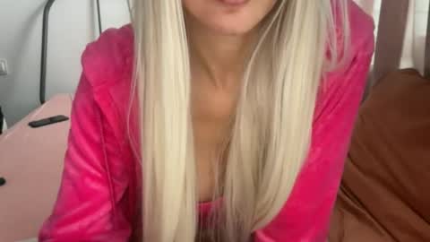 cute_patrice online show from November 27, 11:12 am