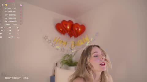 Snapshot of cute_pie_an chatting on March 1, 8:10 pm AN online show from March 1, 8:10 pm