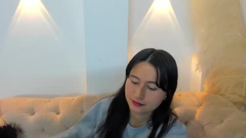 Snapshot of cute_rouss chatting on December 3, 2:58 am ROUSS online show from December 3, 2:58 am