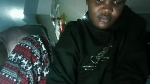 cute_roxie online show from March 3, 6:01 pm