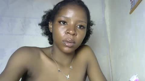 Snapshot of cute_sexy3 chatting on February 24, 12:16 pm SHARON online show from February 24, 12:16 pm