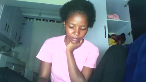 Snapshot of cute_sexy3 chatting on April 19, 10:45 pm SHARON online show from April 19, 10:45 pm