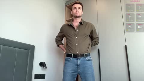 Snapshot of cute_skywalker chatting on September 12, 2:50 pm cute_skywalker online show from September 12, 2:50 pm