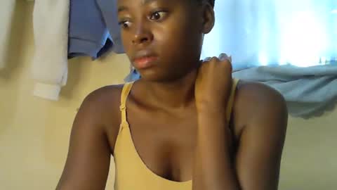 Snapshot of cute_sonny chatting on May 1, 5:45 am cute_sonny online show from May 1, 5:45 am