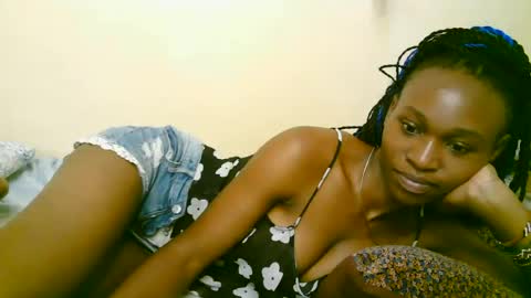 Snapshot of cute_tasha chatting on June 2, 4:25 am cute_tasha online show from June 2, 4:25 am