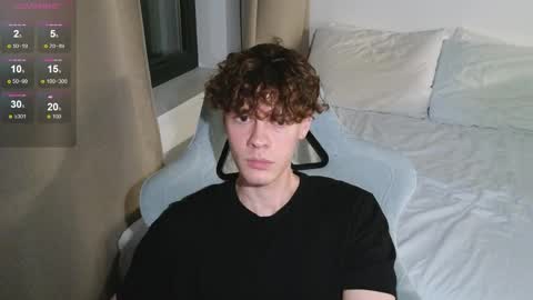 Snapshot of cute_thomas chatting on May 30, 7:22 pm Thomas - online show from May 30, 7:22 pm