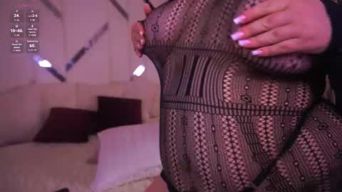 Amber online show from November 22, 1:37 am