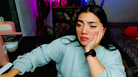 Snapshot of cuteambervi chatting on March 4, 1:45 am Princess Amber online show from March 4, 1:45 am