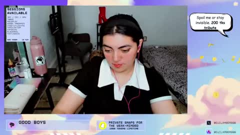 Snapshot of cuteambervi chatting on September 23, 7:50 pm Princess Amber online show from September 23, 7:50 pm