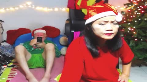 Snapshot of cuteandsexyone chatting on December 28, 6:29 pm CuteAndSexyOne  Na and Brian online show from December 28, 6:29 pm