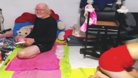 Snapshot of cuteandsexyone chatting on January 19, 4:44 am CuteAndSexyOne  Na and Brian online show from January 19, 4:44 am