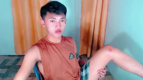 Snapshot of cuteasiancock98 chatting on January 2, 11:52 am Steph online show from January 2, 11:52 am