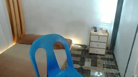 Snapshot of cuteasiancock98 chatting on January 15, 5:40 am Steph online show from January 15, 5:40 am