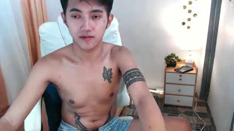 Snapshot of cuteasiancock98 chatting on January 26, 1:20 am Steph online show from January 26, 1:20 am