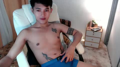 Snapshot of cuteasiancock98 chatting on February 12, 7:02 pm Steph online show from February 12, 7:02 pm