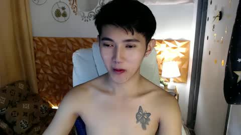 Snapshot of cuteasiancock98 chatting on February 20, 6:39 am Steph online show from February 20, 6:39 am