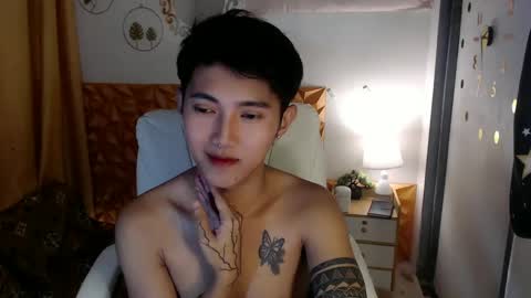 Snapshot of cuteasiancock98 chatting on February 25, 6:25 am Steph online show from February 25, 6:25 am