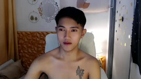 Snapshot of cuteasiancock98 chatting on March 8, 12:11 am Steph online show from March 8, 12:11 am