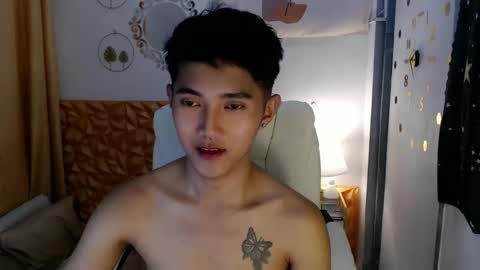 Snapshot of cuteasiancock98 chatting on March 8, 6:21 am Steph online show from March 8, 6:21 am