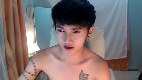 Snapshot of cuteasiancock98 chatting on October 19, 5:13 pm Steph online show from October 19, 5:13 pm