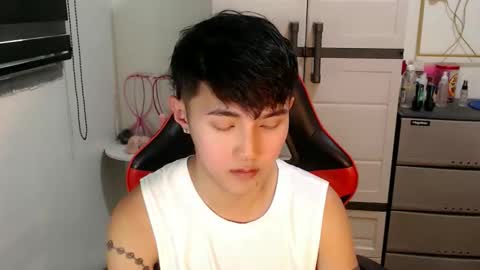 Snapshot of cuteasiancock98 chatting on May 24, 4:39 am Steph online show from May 24, 4:39 am
