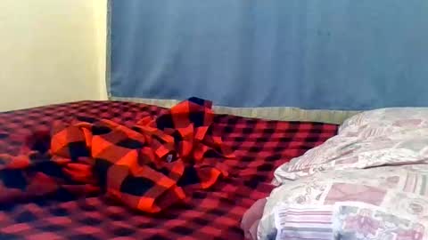 Snapshot of cuteaurel chatting on April 9, 9:26 am AURELIA online show from April 9, 9:26 am