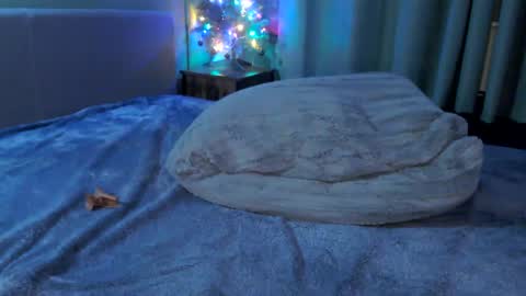 Amy but I cam as CuteBootyBabe21 online show from December 20, 5:18 pm