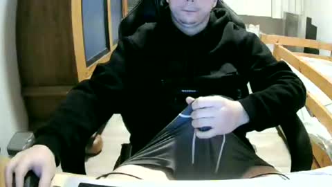 Cuteboy090 online show from February 18, 11:01 pm