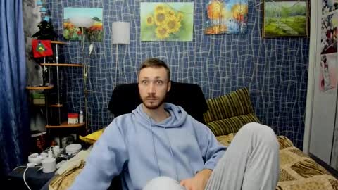 cuteboy228 online show from February 11, 12:37 am