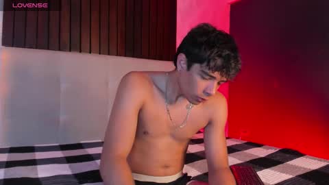 cutebutharder online show from October 17, 12:52 pm