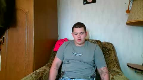 Snapshot of cutebutnaughty_ chatting on February 3, 1:05 pm Alex online show from February 3, 1:05 pm