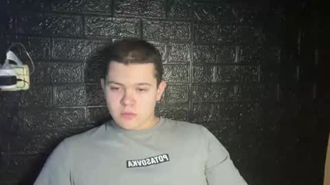 Snapshot of cutebutnaughty_ chatting on February 10, 7:29 pm Alex online show from February 10, 7:29 pm