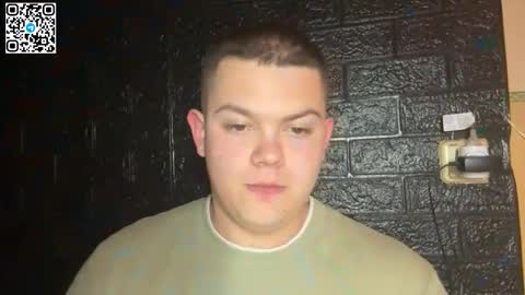 Snapshot of cutebutnaughty_ chatting on March 16, 9:08 pm Alex online show from March 16, 9:08 pm