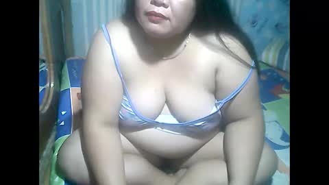 Snapshot of cutechubbyasian chatting on April 27, 3:10 pm cutechubbyasian online show from April 27, 3:10 pm