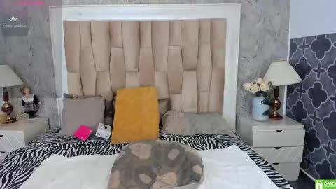 cutedollbabihotts online show from April 14, 3:40 pm