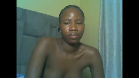 Snapshot of cuteebony16 chatting on May 30, 11:24 pm tawi online show from May 30, 11:24 pm