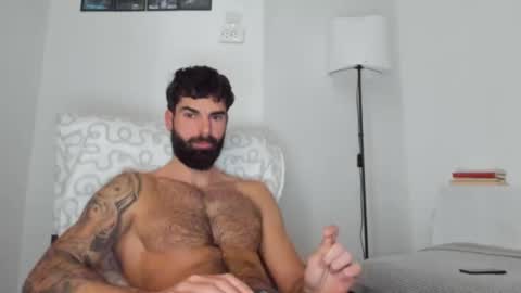 cuteeboy online show from January 6, 8:51 am