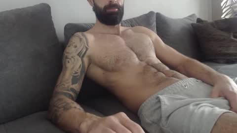 cuteeboy online show from March 24, 5:56 am