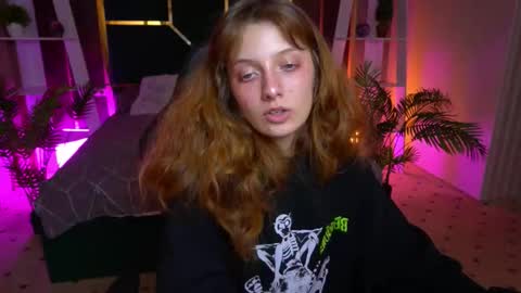 Foxy online show from November 18, 2:54 pm