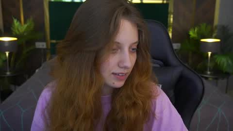 Foxy online show from April 7, 1:22 pm