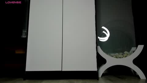 Snapshot of cuteemouse chatting on February 15, 1:38 pm Anna online show from February 15, 1:38 pm