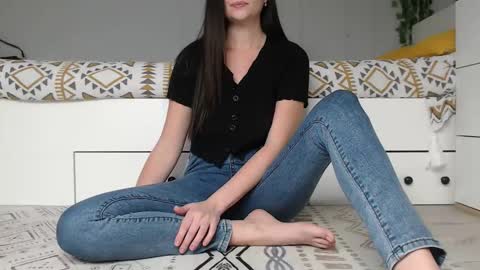 Snapshot of cuteemouse chatting on September 28, 11:15 am Anna online show from September 28, 11:15 am