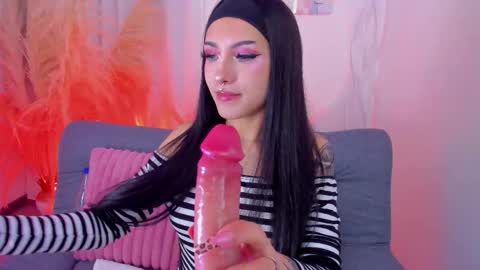 Zoe  online show from November 17, 2:17 am