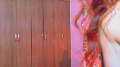 cuteflame_ online show from April 3, 11:14 pm