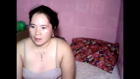 Snapshot of cutehornymom chatting on September 23, 2:47 am cutehornymom online show from September 23, 2:47 am