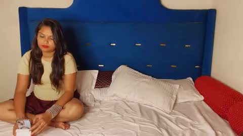 Snapshot of cutemahi chatting on April 24, 5:59 pm cutemahi online show from April 24, 5:59 pm