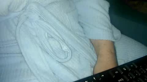 Snapshot of cuteman88 chatting on May 17, 8:27 pm Cuteman online show from May 17, 8:27 pm