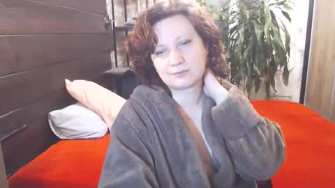 Snapshot of cutemoan chatting on May 2, 9:42 pm Rita online show from May 2, 9:42 pm