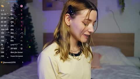 Mary online show from January 9, 9:05 pm